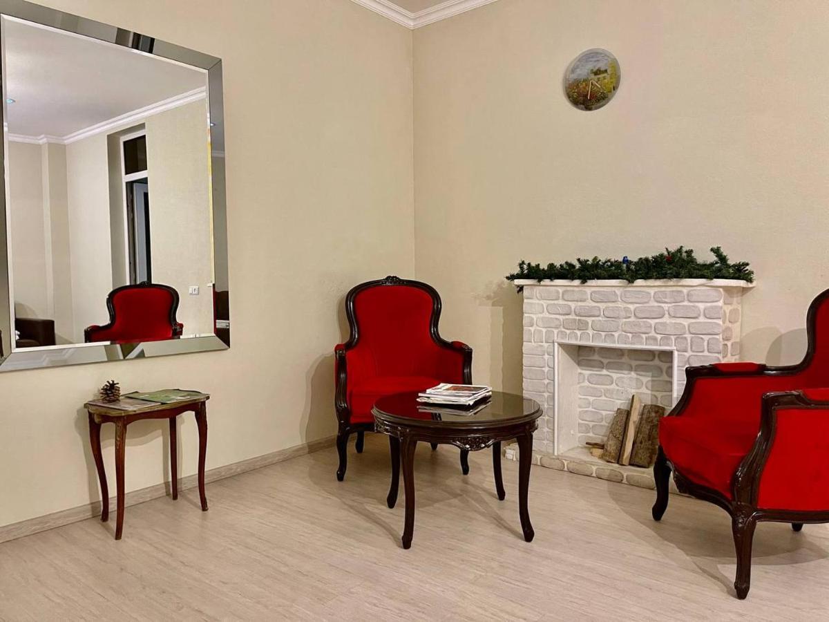 Merien Hotel 耶烈万 外观 照片