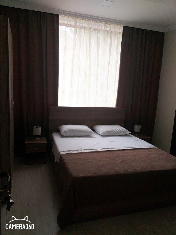 Merien Hotel 耶烈万 外观 照片